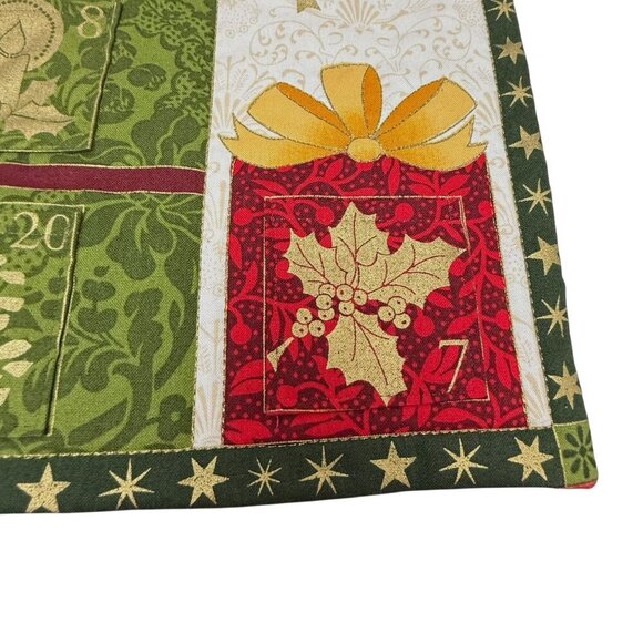 Christmas Advent Calendar 20" Quilt with Pockets Holiday Decor - Picture 6 of 14